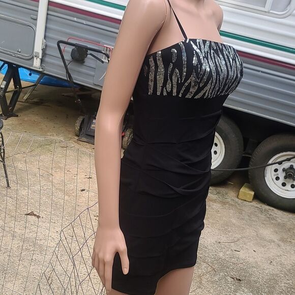 Sequins ZEBRA Cocktail Dress - Picture 3 of 8